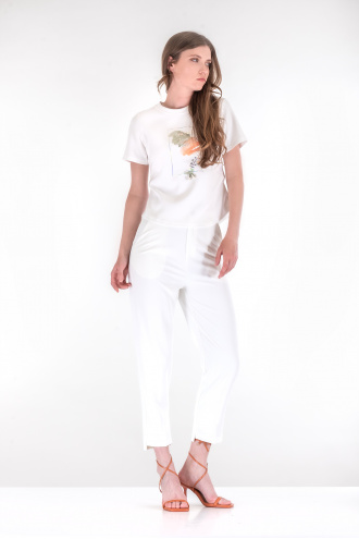 Дамски панталон в бяло с басти и ластик в кръста