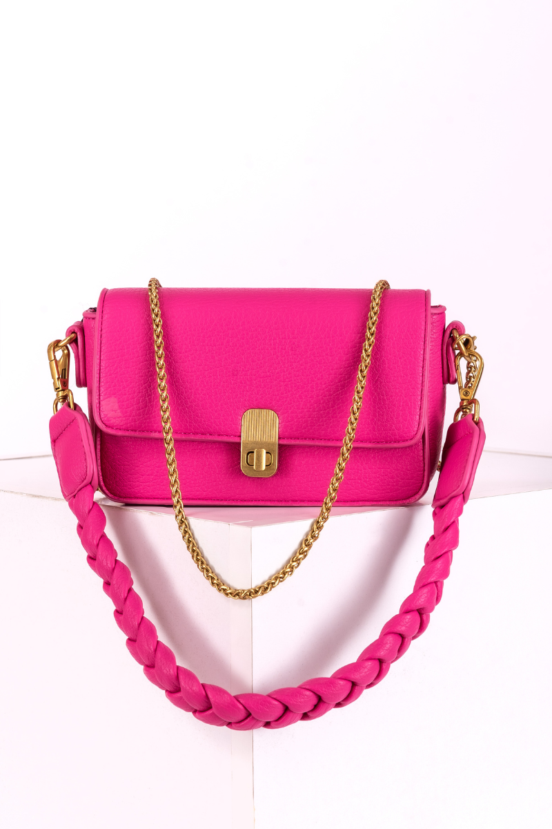 Малка дамска чанта в цикламено розово