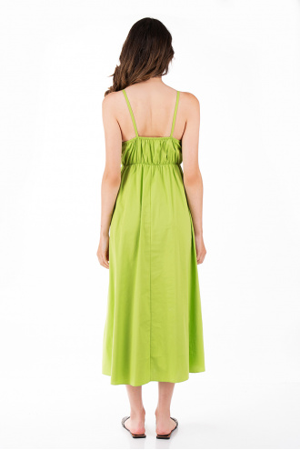 Дълга рокля от памук в светлозелено с тънки презрамки
