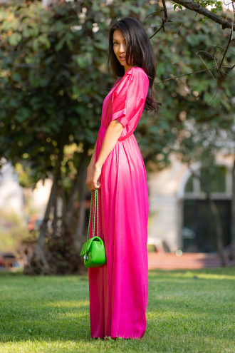 Дълга сатенирана рокля в цикламен розово