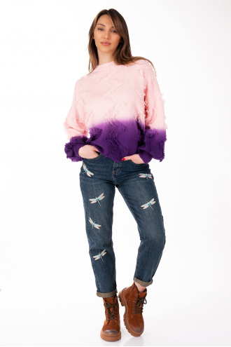 Дамски пуловер в розово с преливащ лилав ефект