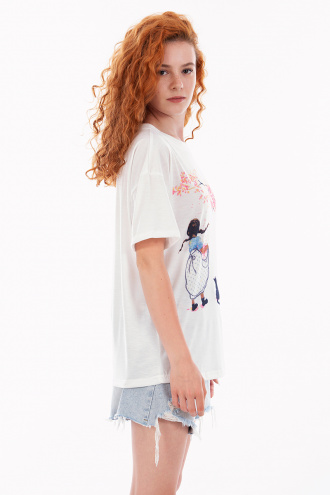 Дамска тениска от памук в бяло с принт момиче с котка