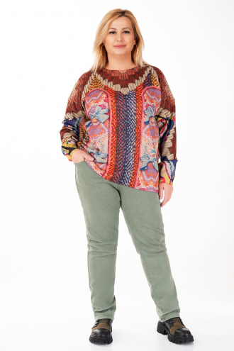 МАКСИ цветен пуловер от меко плетиво в с принт панделки