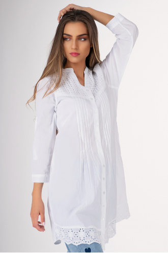Дамска дълга риза в бяло