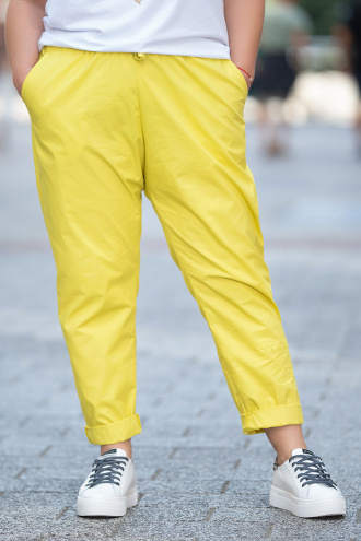 МАКСИ спортно-елегантен панталон от много тънък памук в жълто