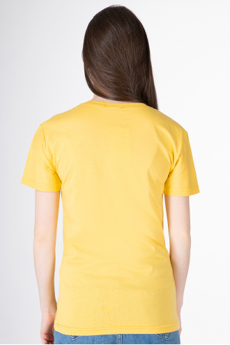 Дамска тениска в жълто с цветя