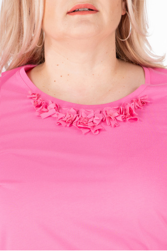 МАКСИ блуза в розово с релефни цветя на деколтето