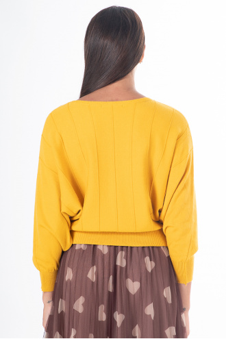 Дамска блуза с прилеп ръкав и релефни шевици в жълто