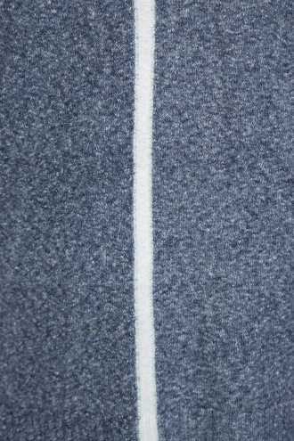 МАКСИ жилетка от фино плетиво в синьо, без закопчаване с бяла лента на гърба