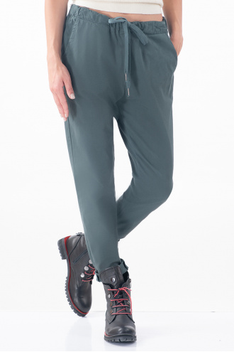 Дамски памучен панталон с връзка в опушено зелено