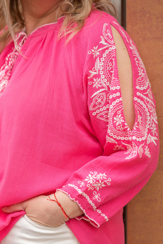 МАКСИ индийска блуза от памук в розово с бяла бродерия