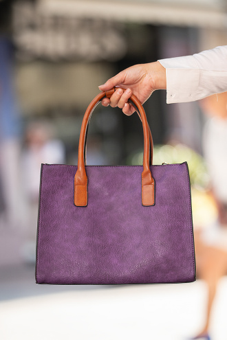 Голяма дамска чанта 4в1 в лилаво с кафява дръжка