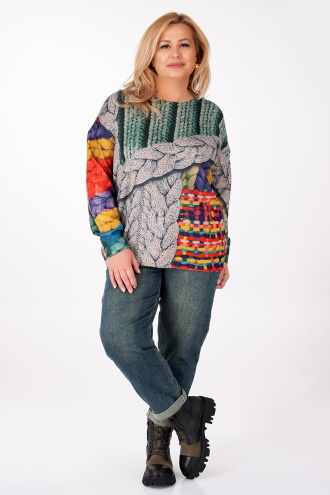 МАКСИ пуловер от меко плетиво с принт цветна плетка