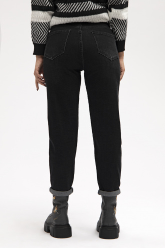 Дамски широки дънки в черно с емблема лебед на малкия джоб