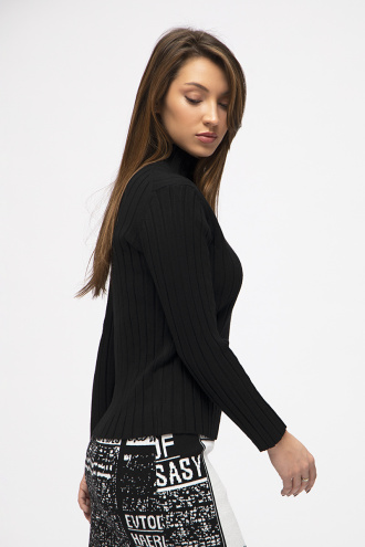 Дамски пуловер в черно, полуполо с едър рипс