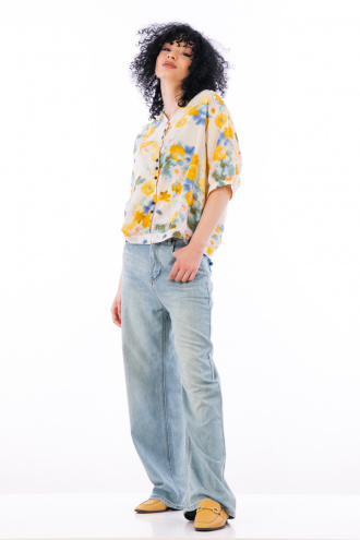 Дамска ефирна блуза с акварелен принт на цветя