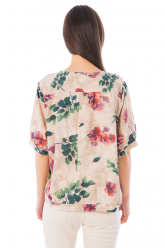 Дамска блуза в бежово с принт цветя