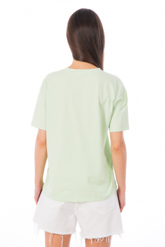 Дамска тениска в зелено със зелена щампа с цветя и надпис