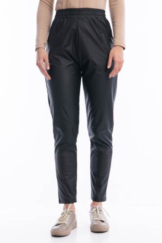 Дамски ватиран панталон от еко кожа в черно с ластик и връзки