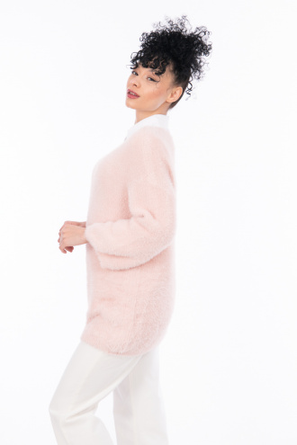 Дамски мъхест пуловер в светлорозов цвят