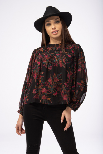 Дамска блуза в черно с флорален принт от ефирна материя