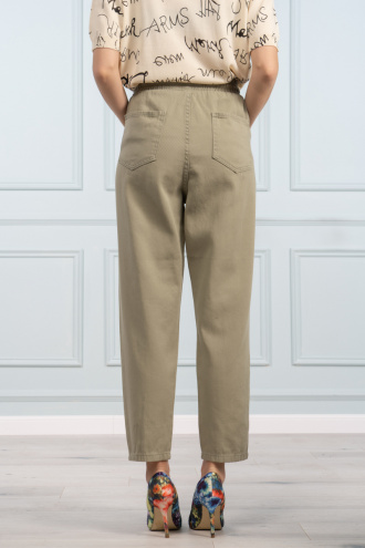Дамски панталон в цвят милитъри с басти, ластик и връзки в талията