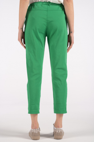 Дамски спортен панталон от памук в зелено с връзка и ластик на талията