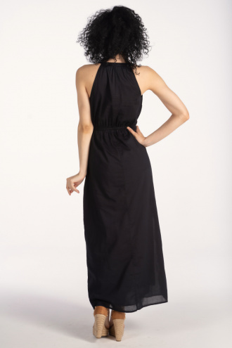 Дълга рокля от памук в черно с рязана бродерия в горната част