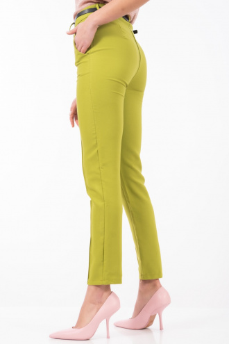 Дамски елегантен панталон с ръб в зелено