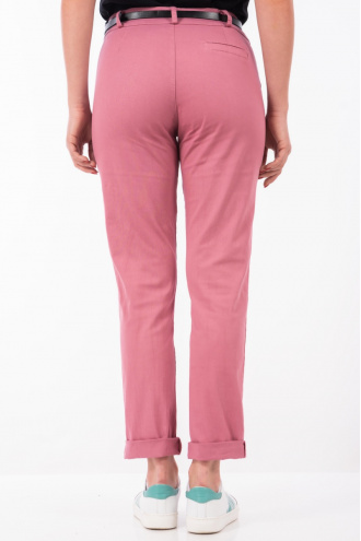 Дамски панталон от памук в розово с италиански джоб и кожен колан