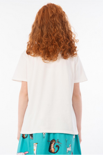 Дамска тениска ''Dragonfly'' в бяло с малка сребриста лого щампа