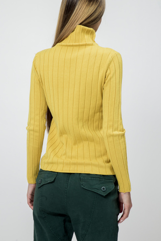 Дамски пуловер с поло яка в жълто