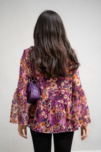 Дамска шифонена блуза в лилаво с принт цветя и златна нишка