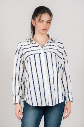 Дамска риза в бяло с тъмно сини райета