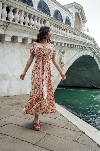 Дълга индийска рокля с коралов принт