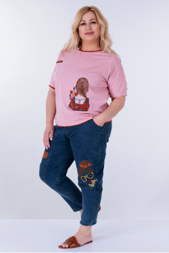 МАКСИ тениска в розово с малък джоб и бродирано момиче в гръб