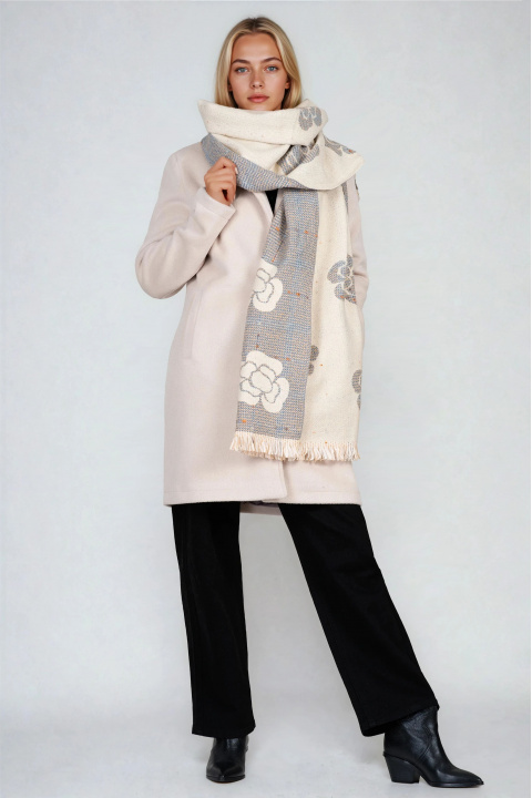 Дамски двулицев шал в бежово и сиво с принт цветя