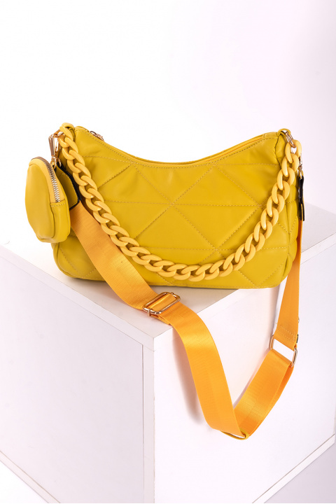 Дамска чанта в жълто