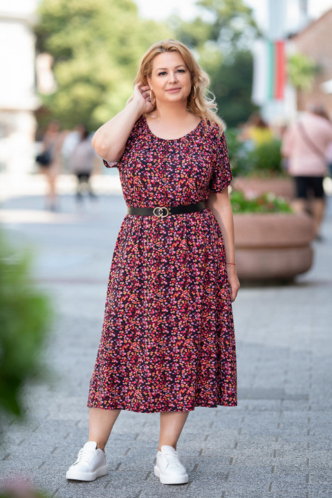 МАКСИ дълга рокля в черно с принт червени и оранжеви цветя