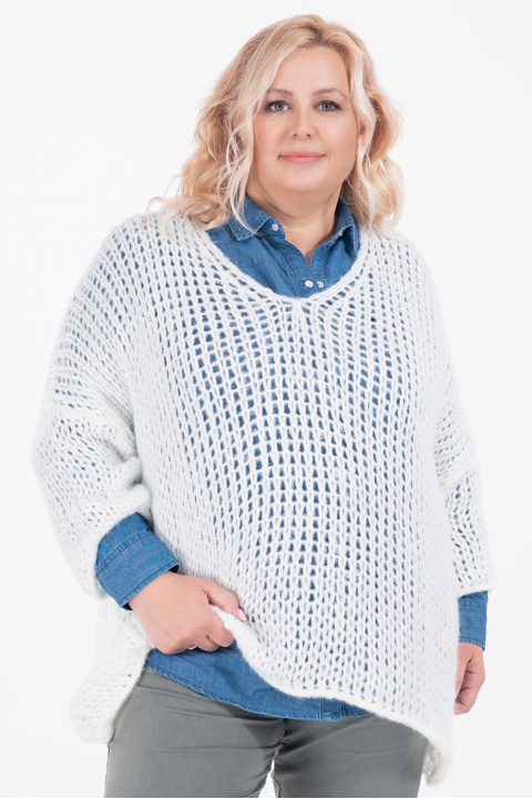 МАКСИ пуловер от едро плетиво в бяло