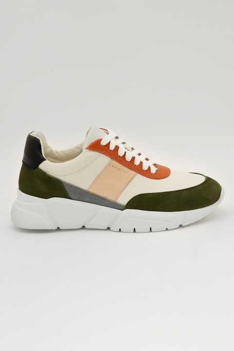 Vintage Sneakers - Off White