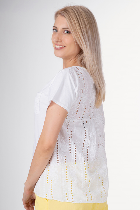 Дамска блуза в бяло с ефектен гръб