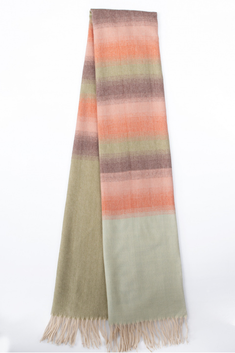 Дамски шал с цветни преливащи ленти в резеда оранжево и зелено
