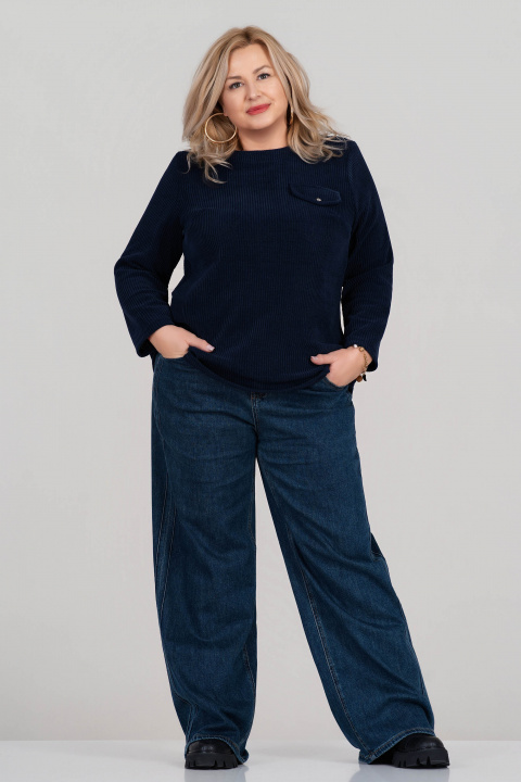 МАКСИ блуза в тъмносиньо от плътна релефна материя с декоративен джоб с капак