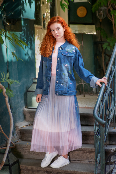 Пола солей от тюл в синьо с розов омбре ефект и блестящи частици