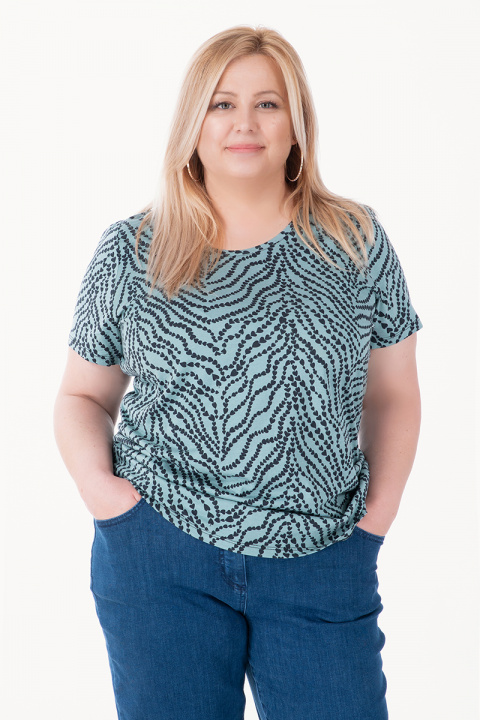 МАКСИ блуза в зелено със ситен принт черни сърца