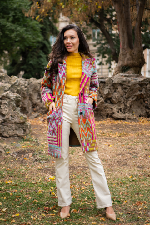 Дамско палто от вълна с цветен кариран принт