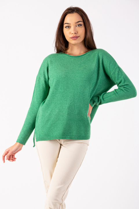 Дамски пуловер с фино плетиво в зелено