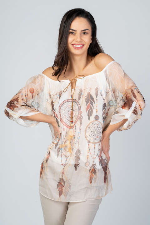 Дамска ефирна блуза в бежово с щампа капани за сънища