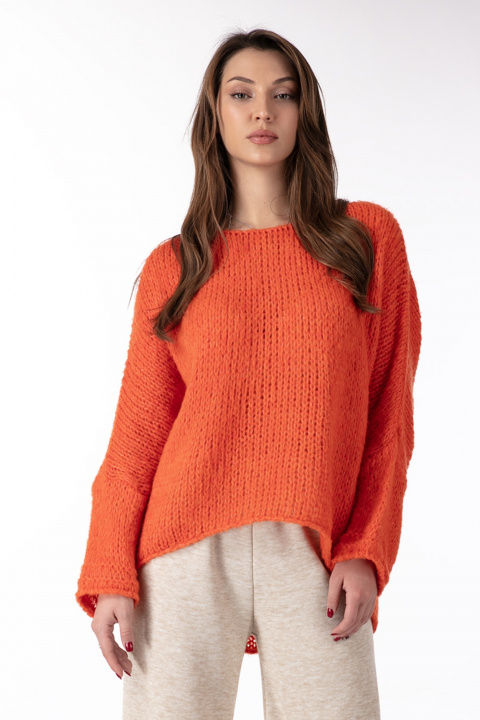 Дамски широк пуловер от едро мъхесто плетиво в оранжево